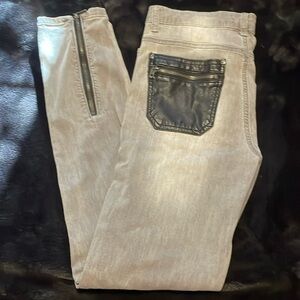 Woman’s La Belle Roc gray jeans, size 8/10, good condition!